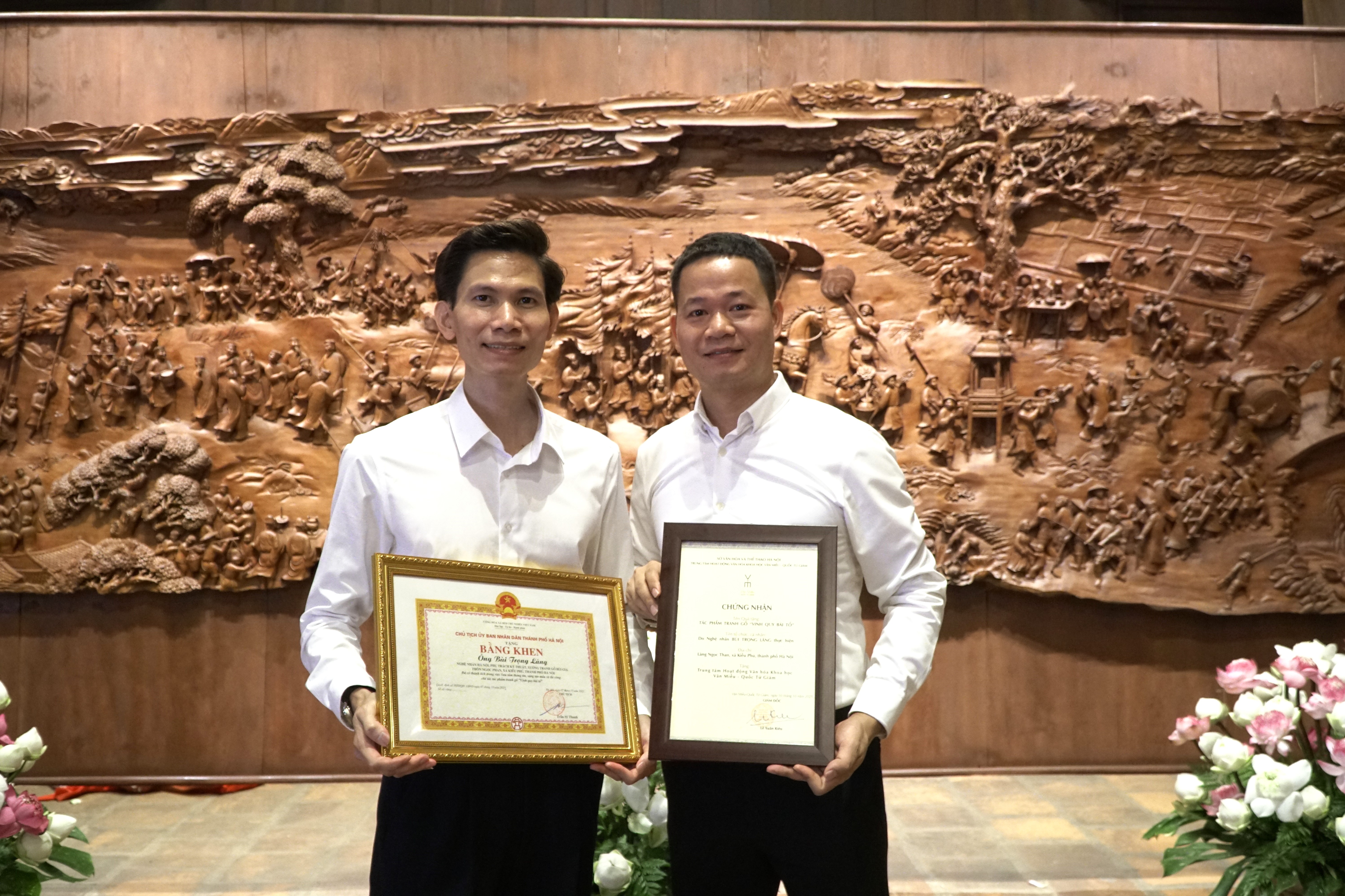 Lễ Bàn Giao Tác Phẩm Vinh Quy Bái Tổ tại Văn Miếu Quốc Tử Giám